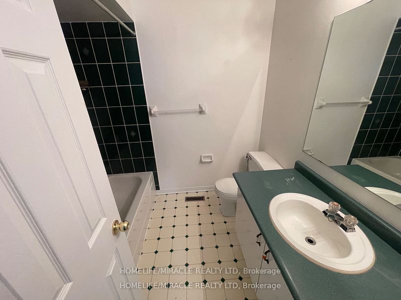 10 Cherrytree Drive 6 Property Photo 20