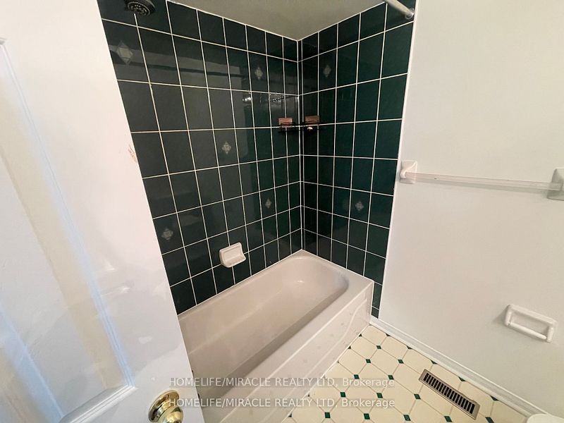10 Cherrytree Drive 6 Property Photo 21