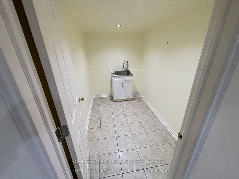 10 Cherrytree Drive 6 Property Photo 29