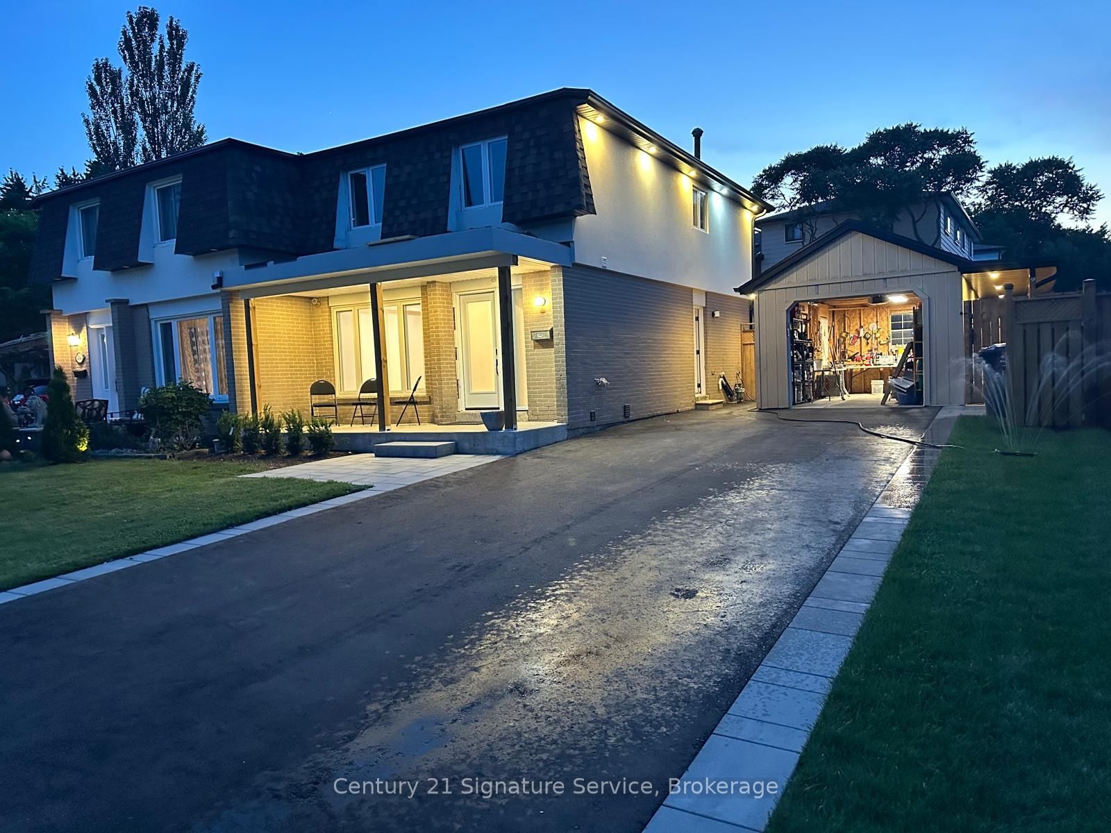 2579 Lundene Road N Property Photo 1