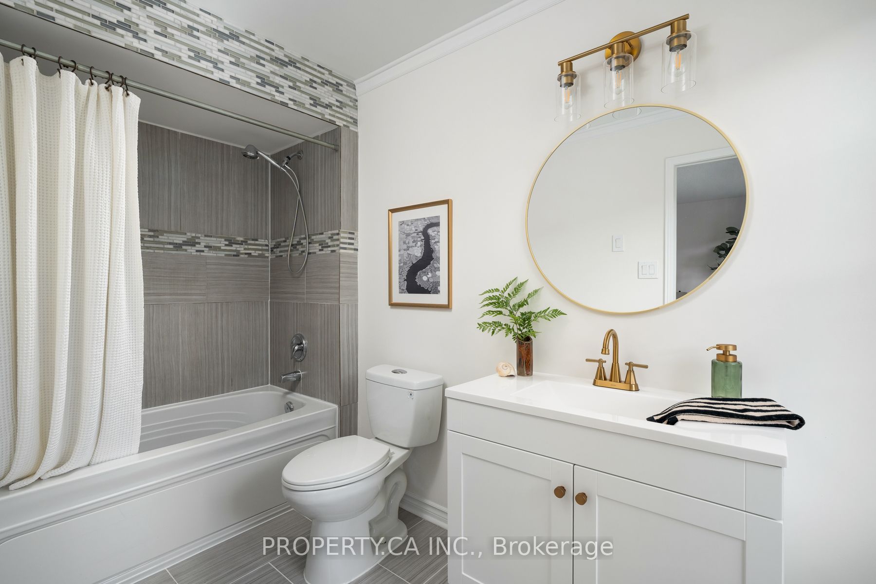 173 Littlewood Drive Property Photo 14