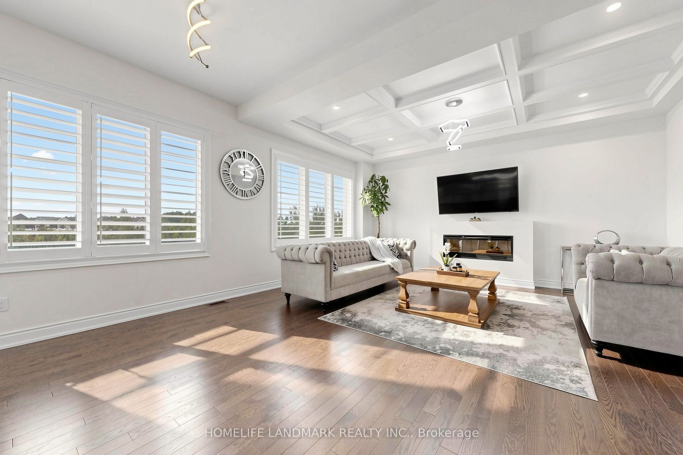 563 Beam Court Property Photo 4