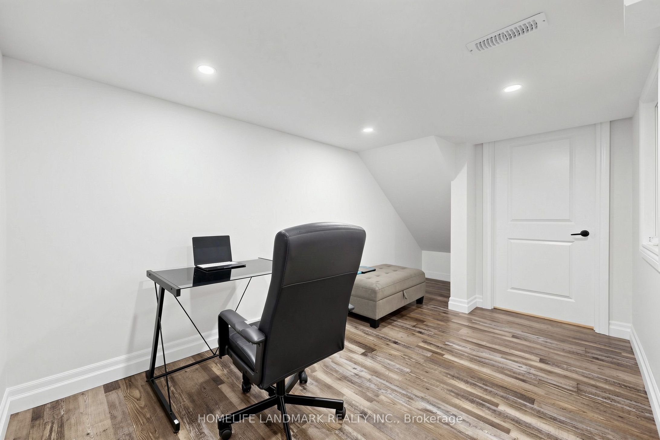 563 Beam Court Property Photo 27