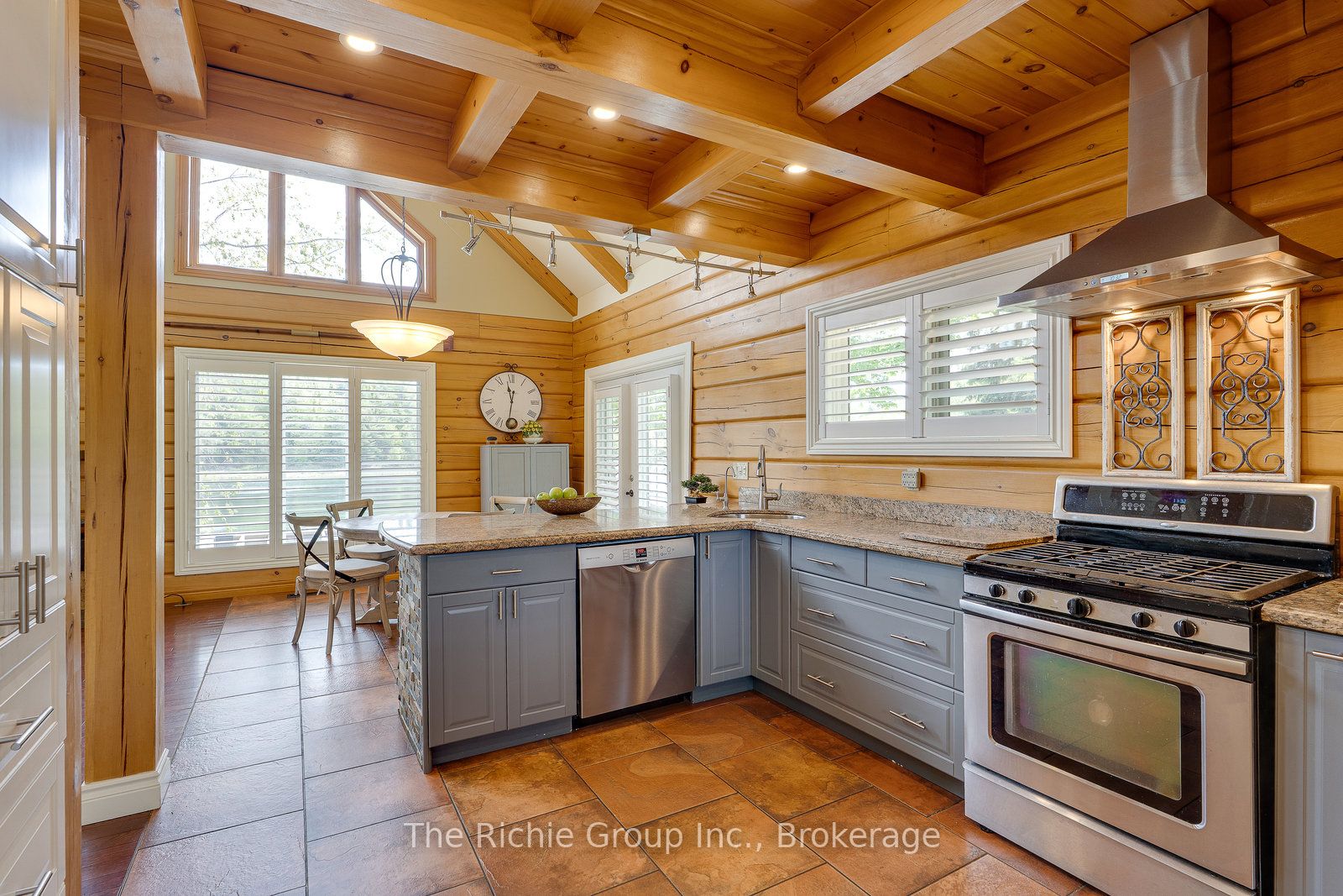 143 Green Lake Road W Property Photo 7