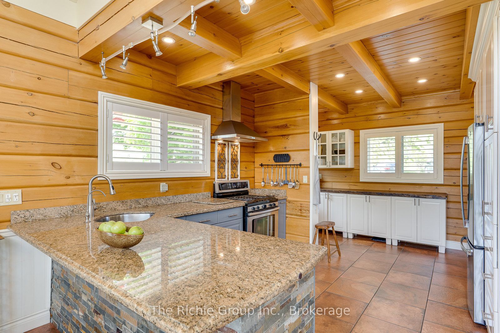 143 Green Lake Road W Property Photo 8