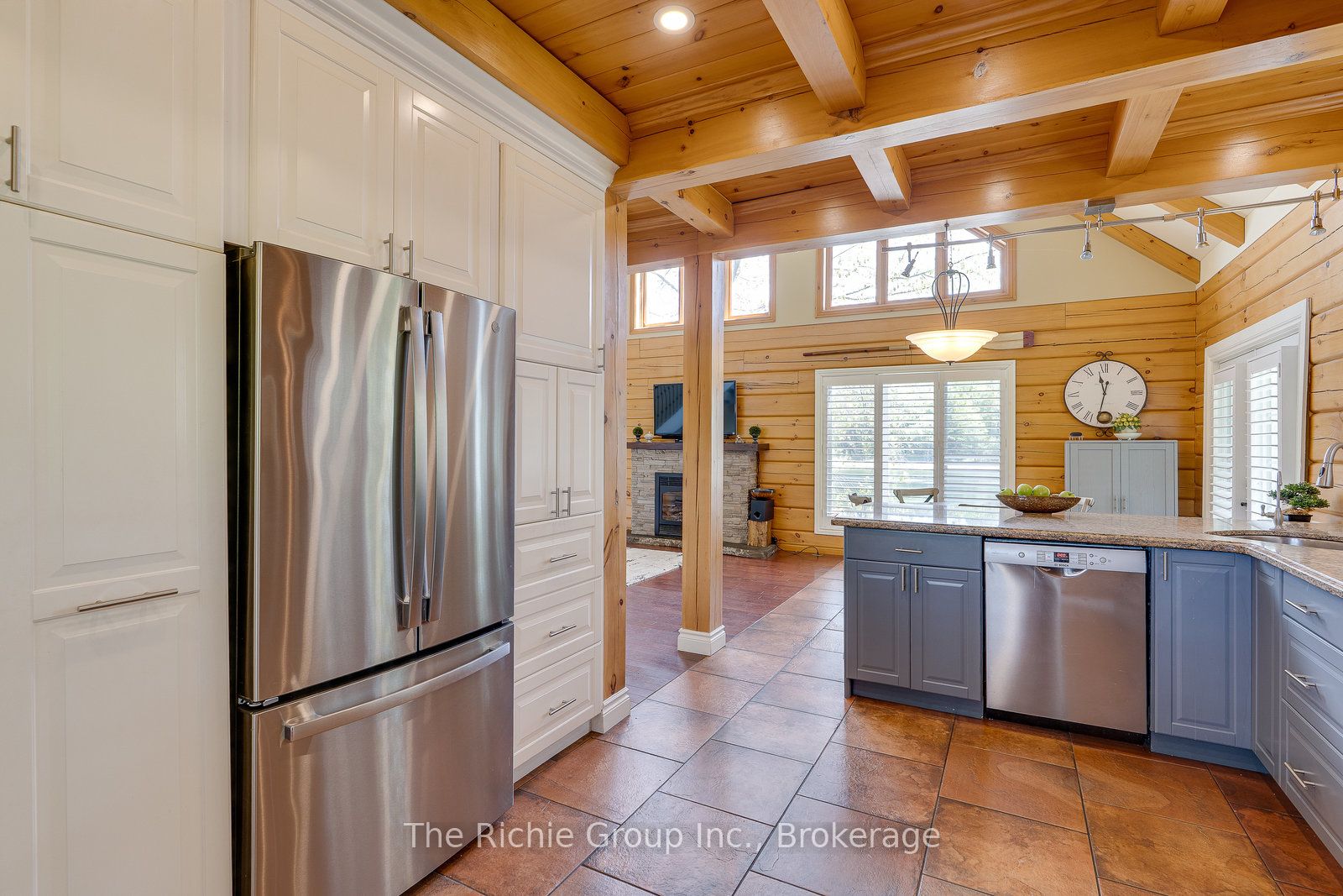 143 Green Lake Road W Property Photo 9