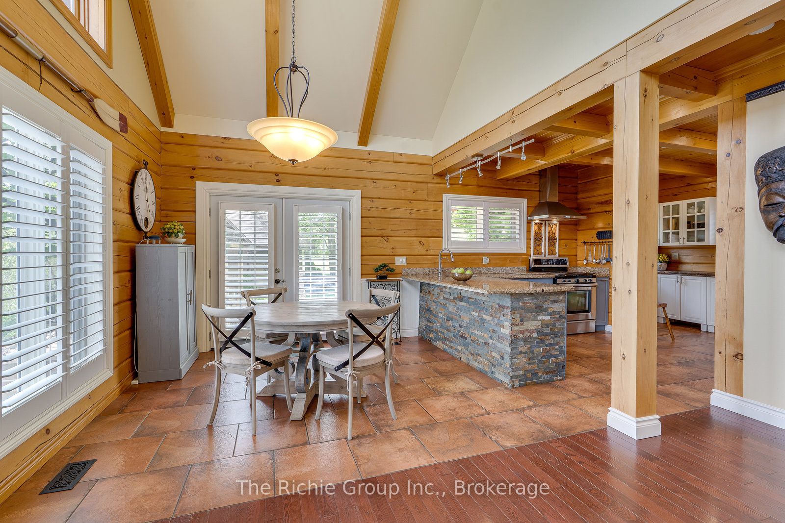 143 Green Lake Road W Property Photo 10