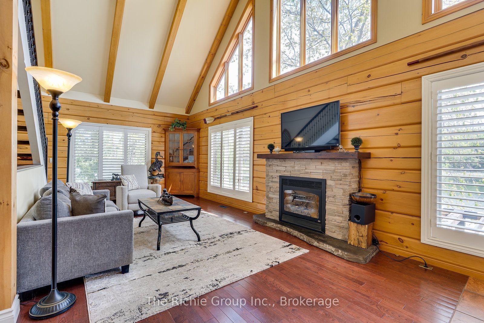 143 Green Lake Road W Property Photo 14