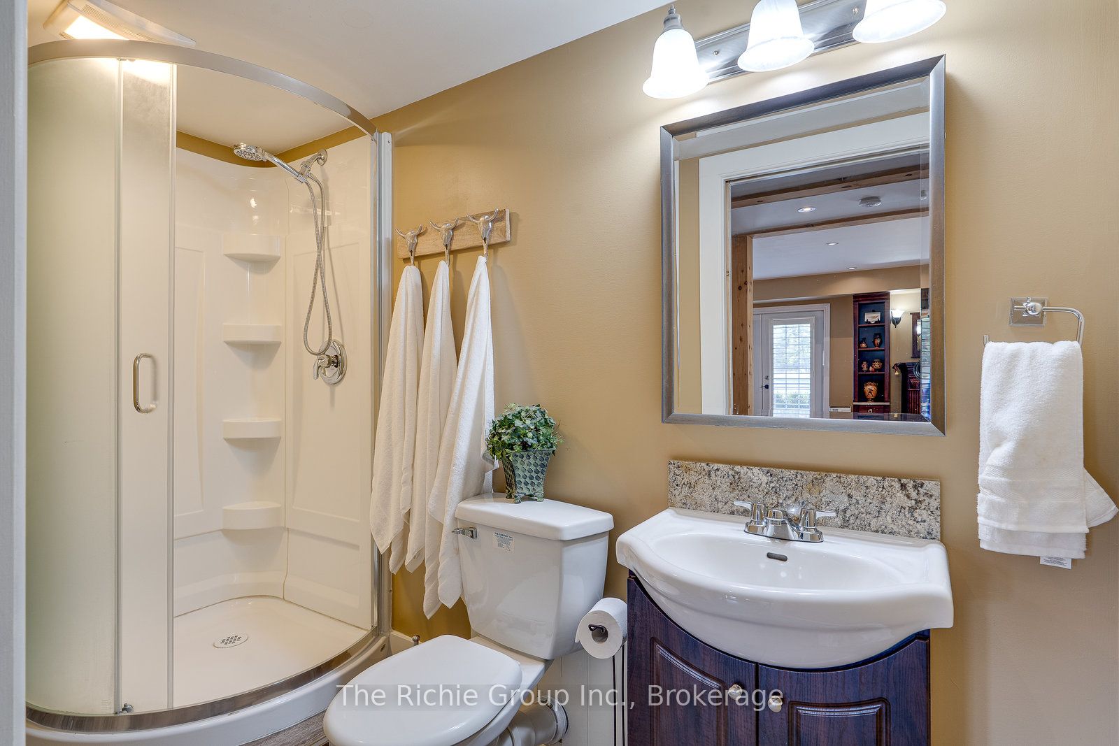 143 Green Lake Road W Property Photo 23
