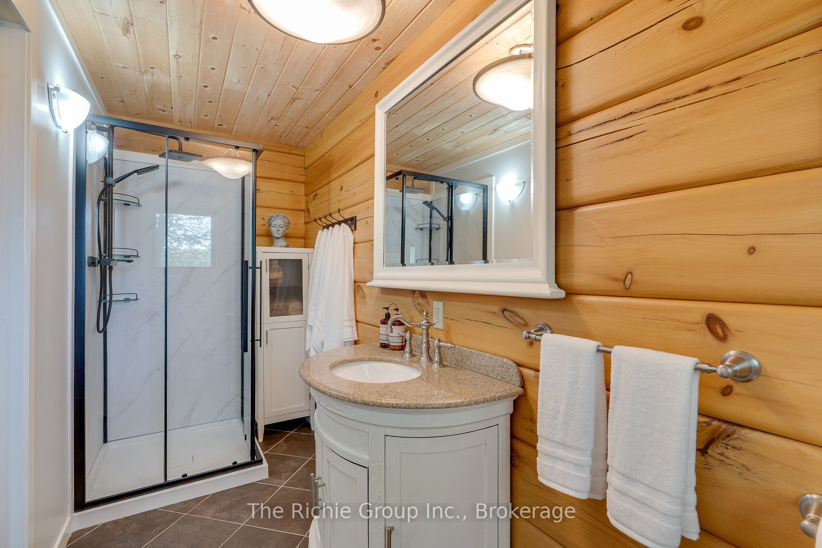 143 Green Lake Road W Property Photo 30