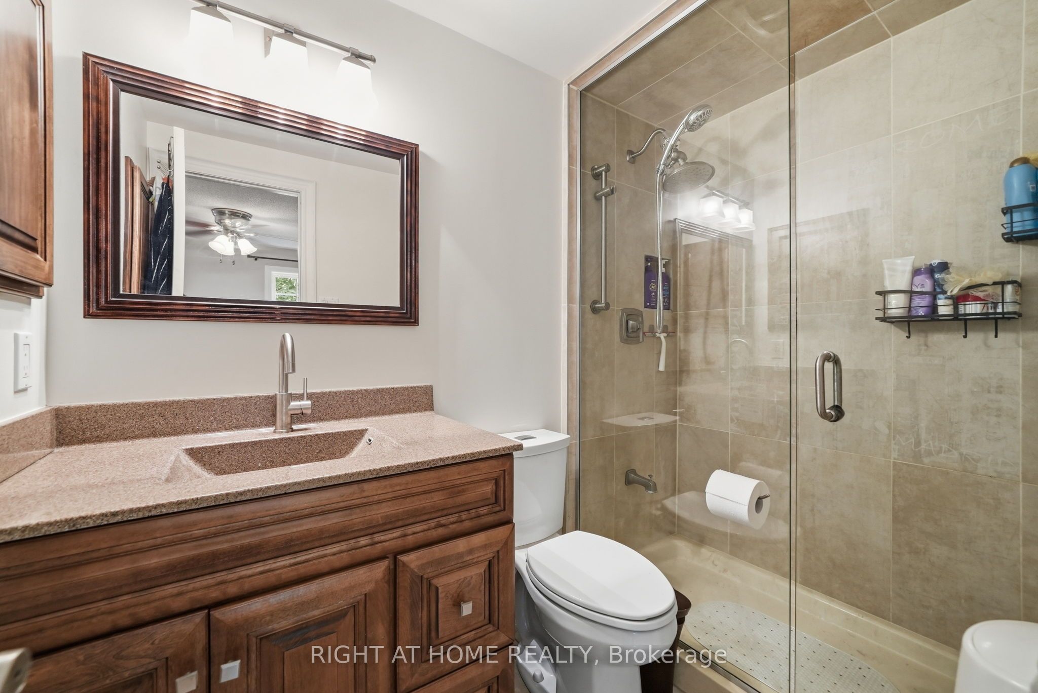 2272 Mowat Avenue 44 Property Photo 33