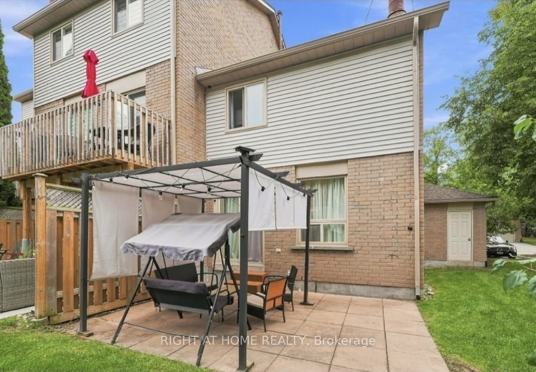 2272 Mowat Avenue 44 Property Photo 42