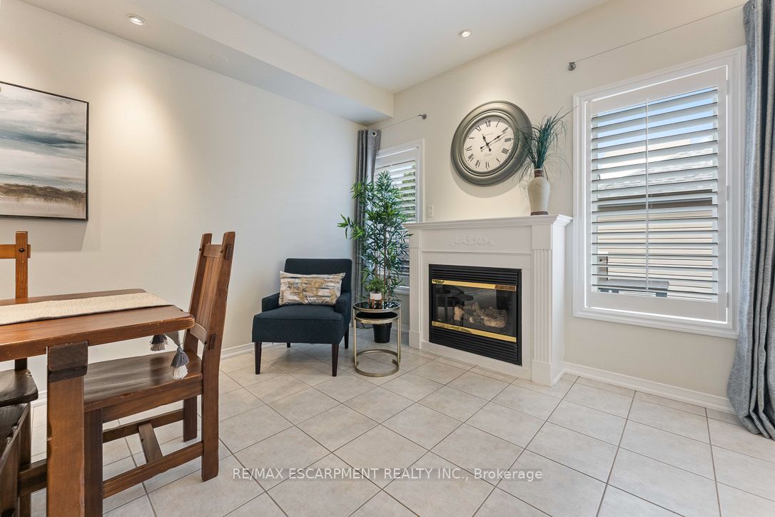 253 Gatwick Drive Property Photo 9