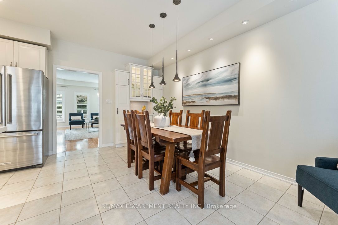 253 Gatwick Drive Property Photo 10