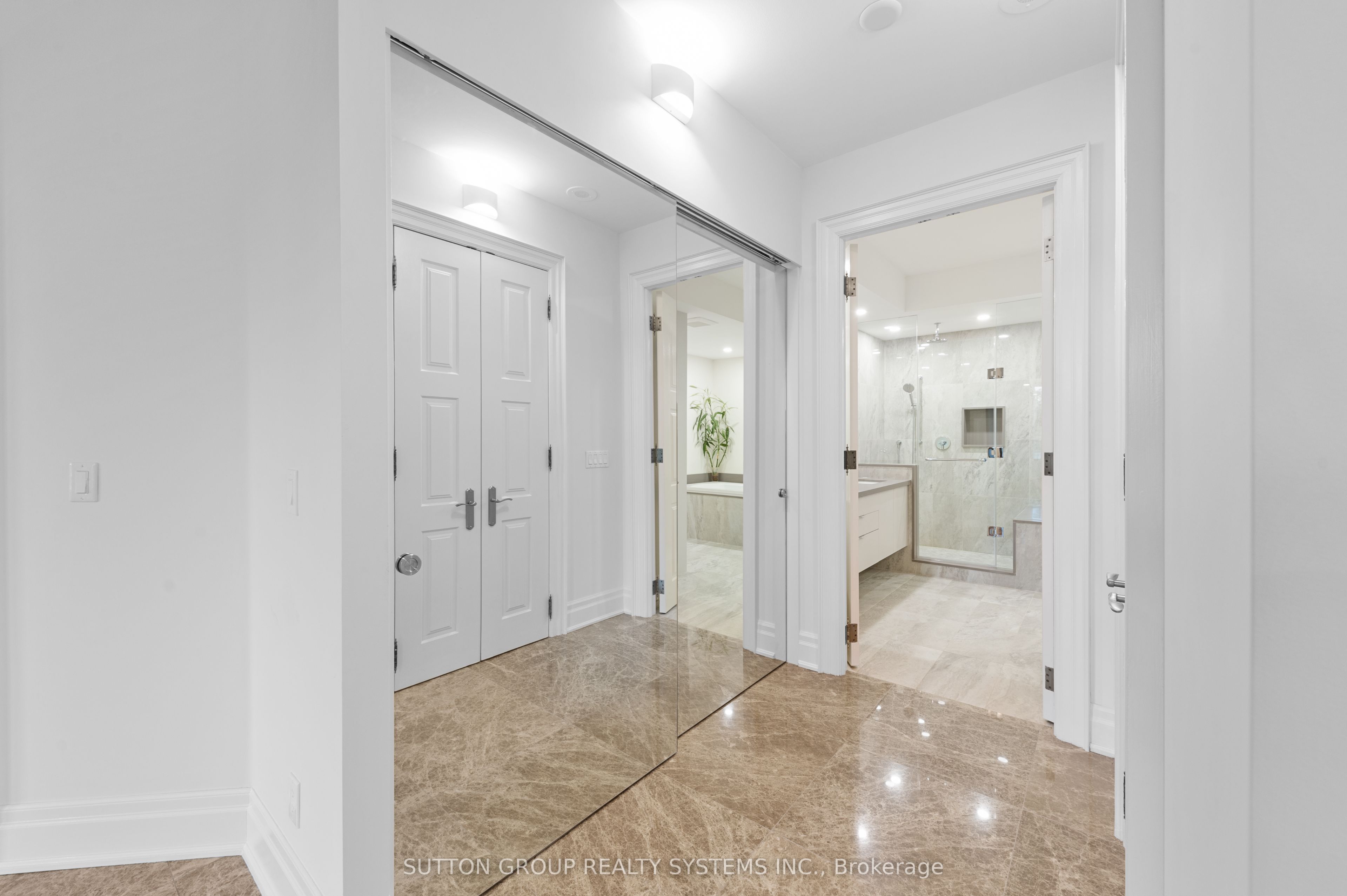 2095 Lake Shore Boulevard W 102 Property Photo 11