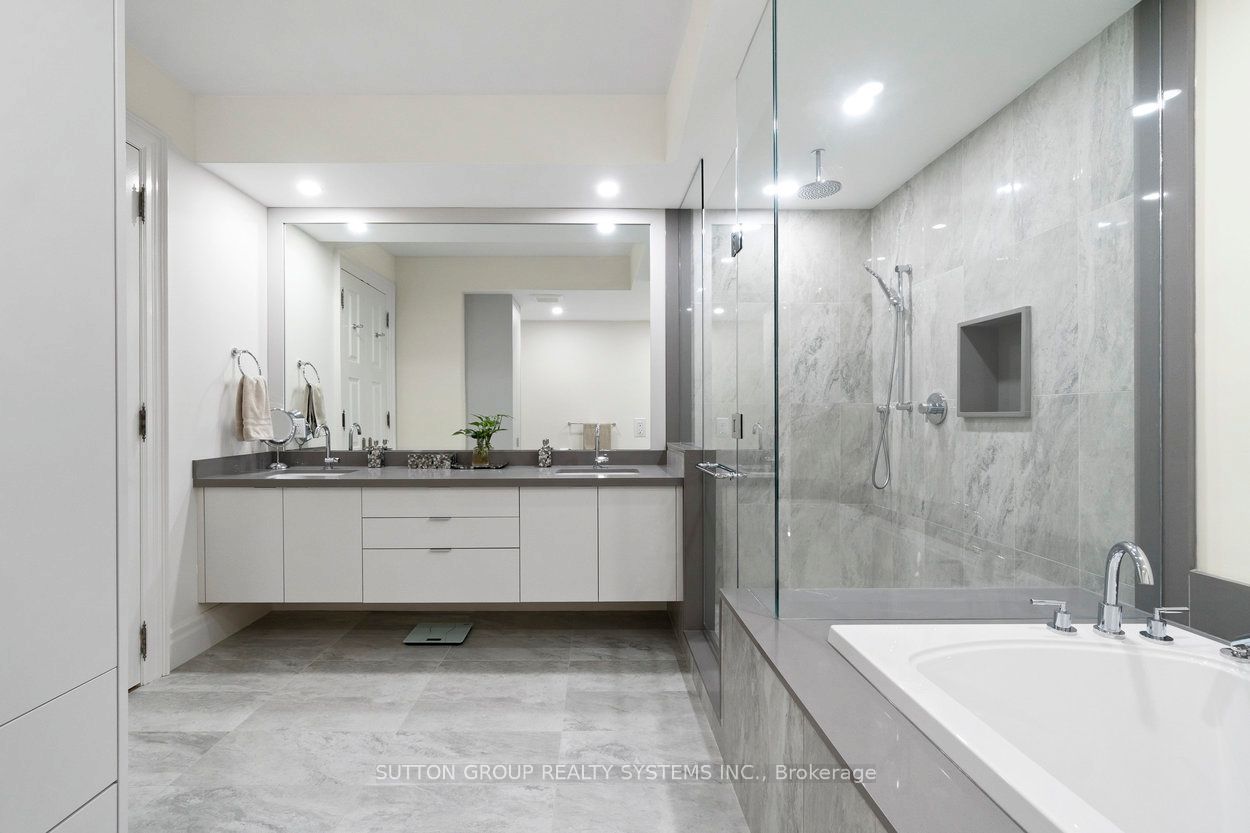 2095 Lake Shore Boulevard W 102 Property Photo 13