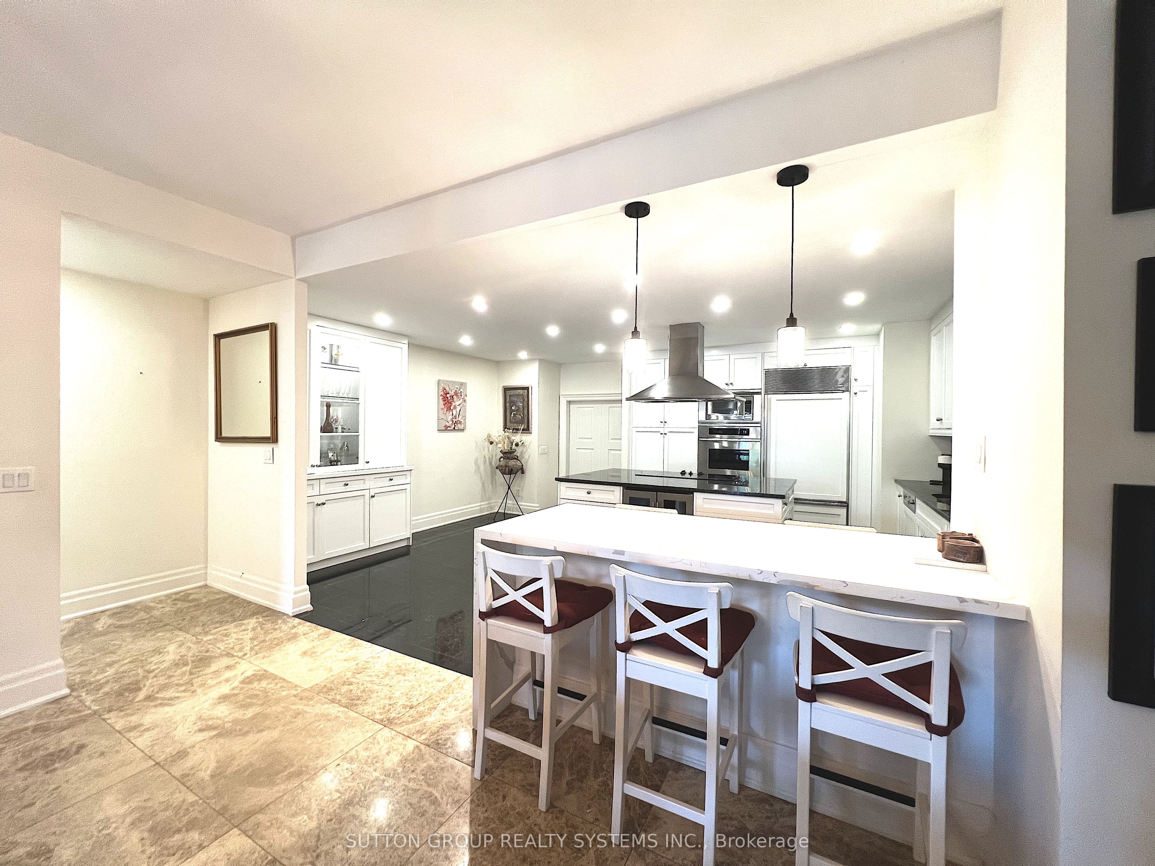 2095 Lake Shore Boulevard W 102 Property Photo 15