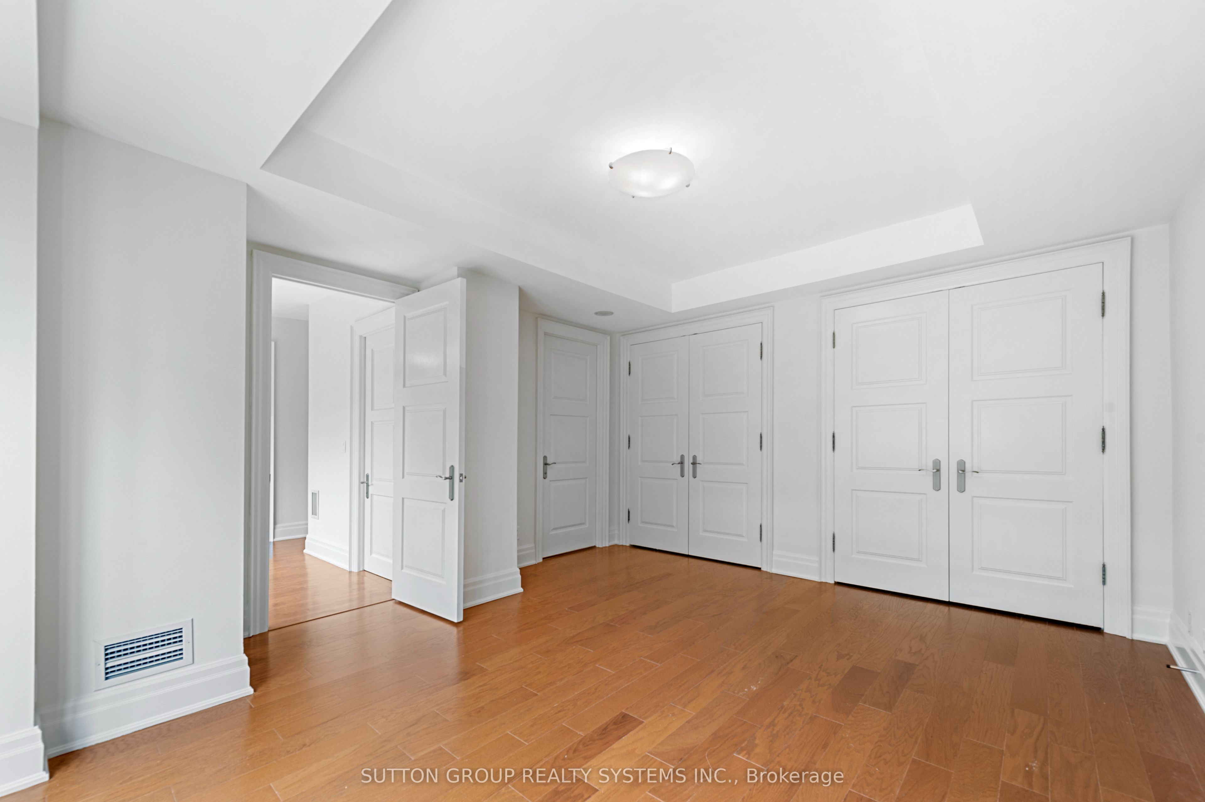 2095 Lake Shore Boulevard W 102 Property Photo 19