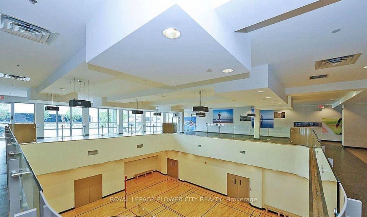 90 Absolute Avenue 1405 Property Photo 15
