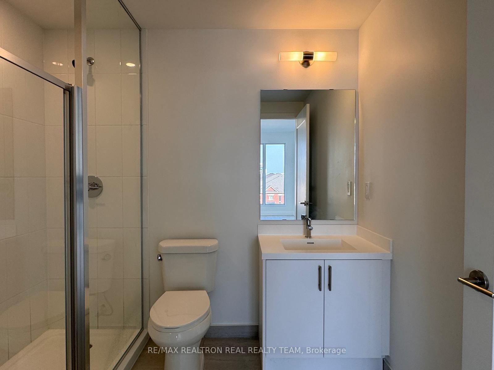 412 Silver Maple Road 523 Property Photo 20