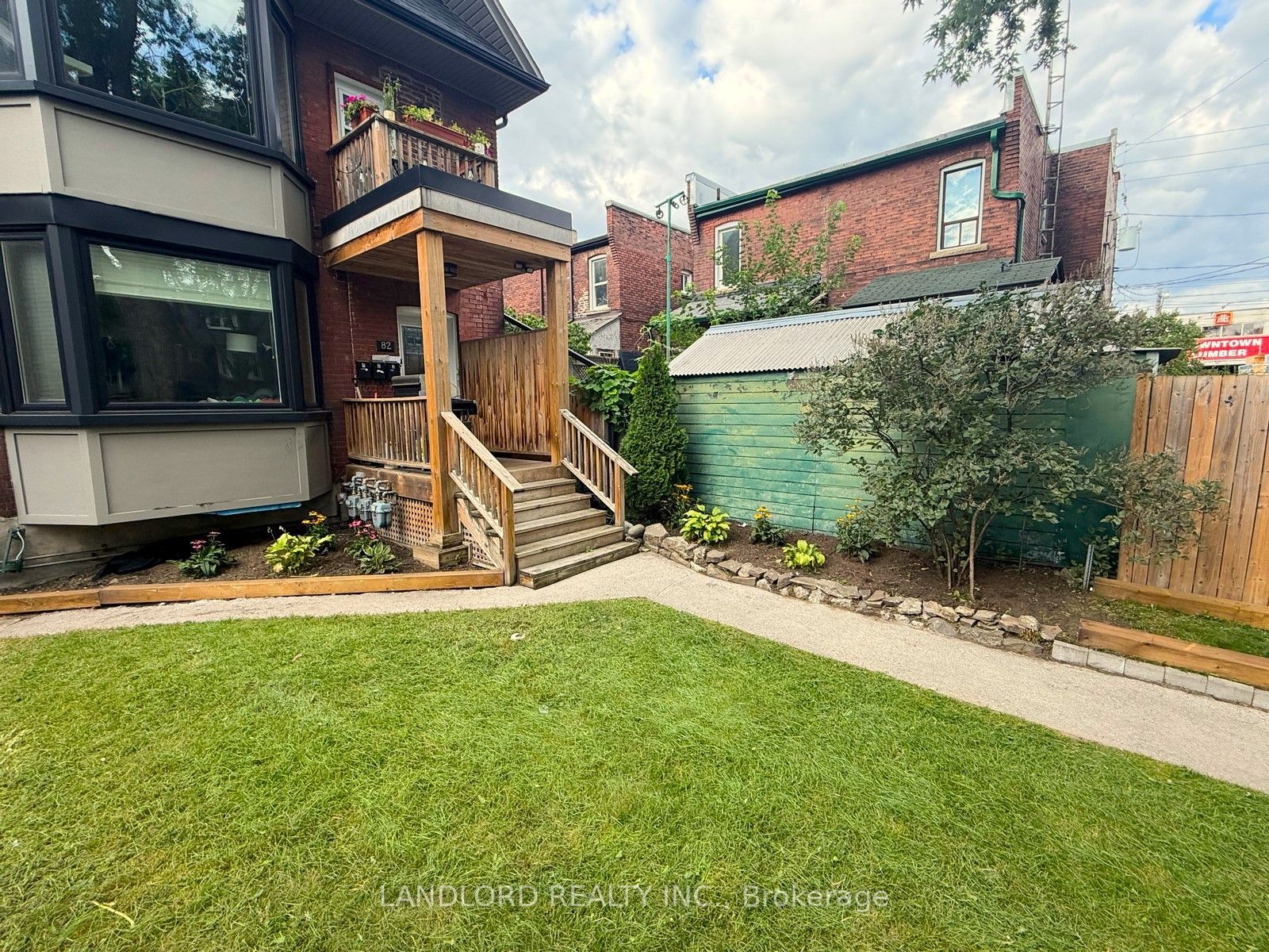 82 Parkway Avenue Property Photo 2