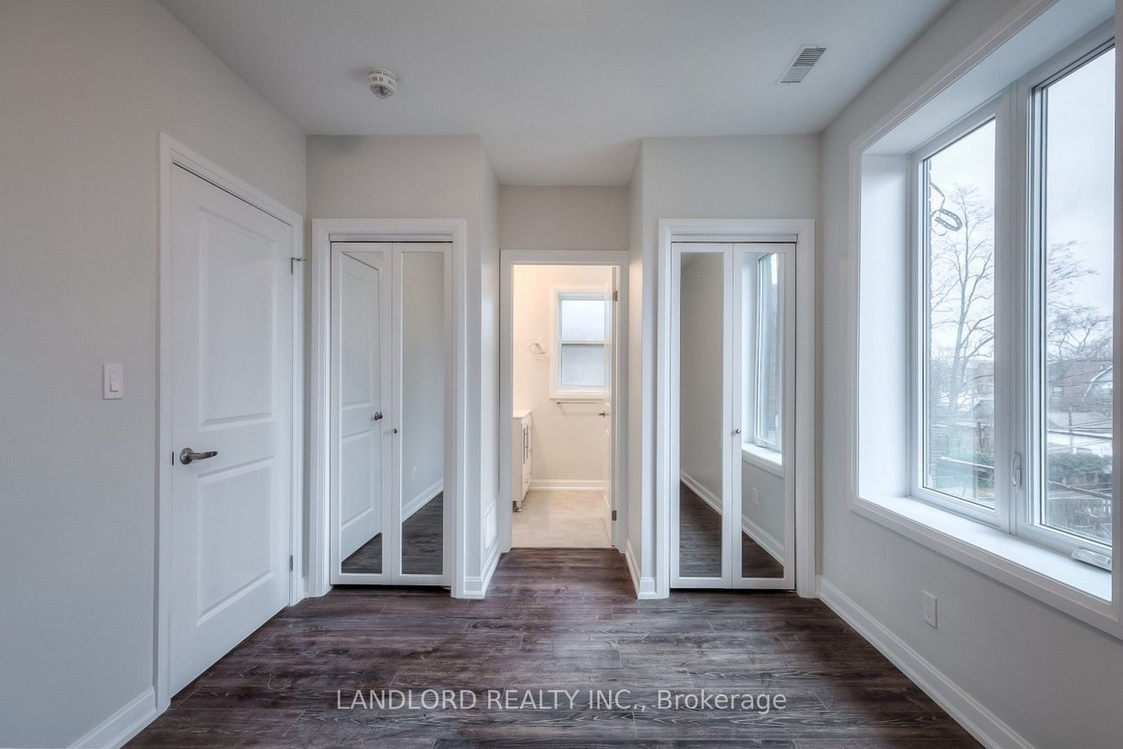 82 Parkway Avenue Property Photo 9