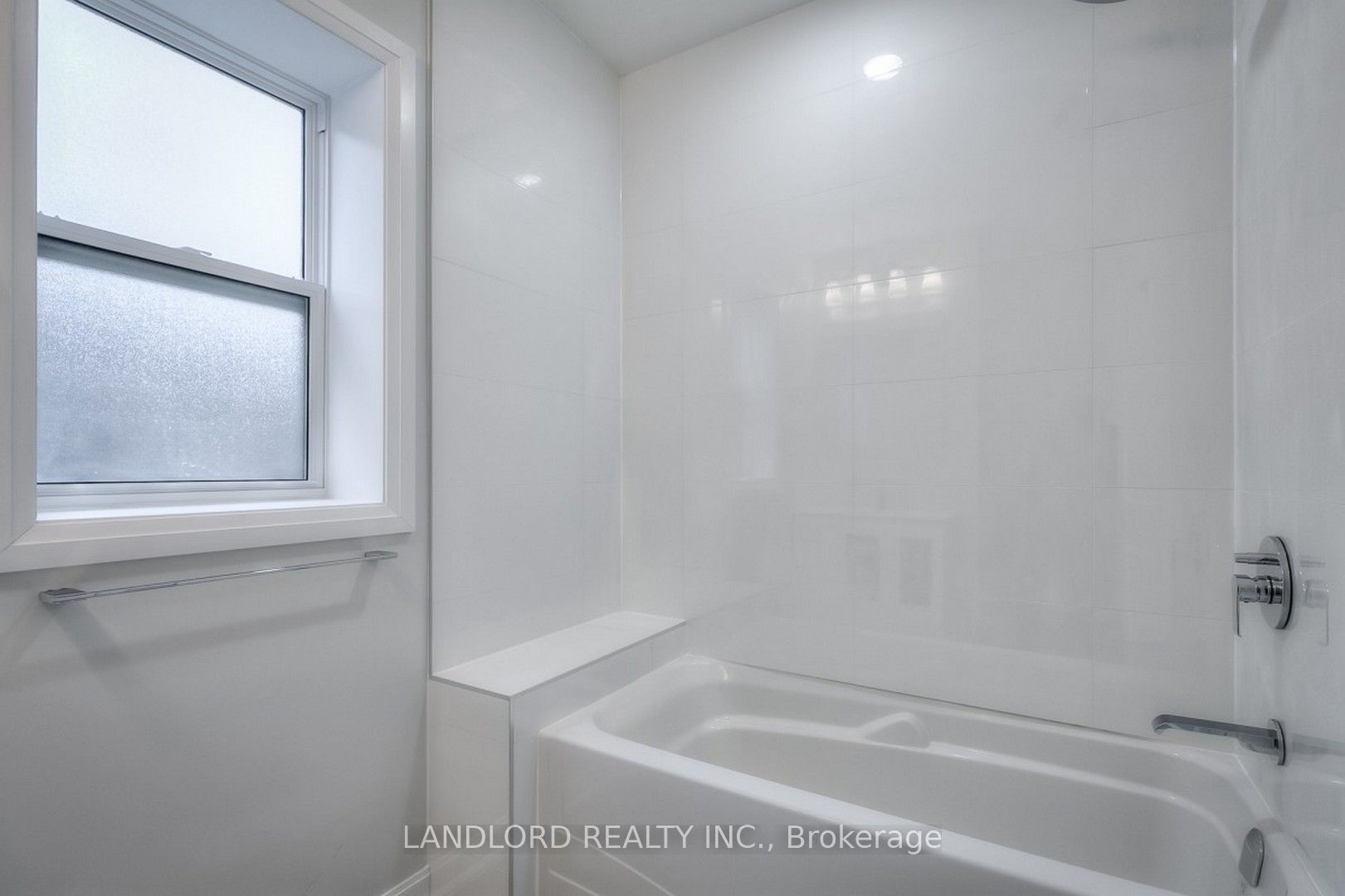 82 Parkway Avenue Property Photo 11