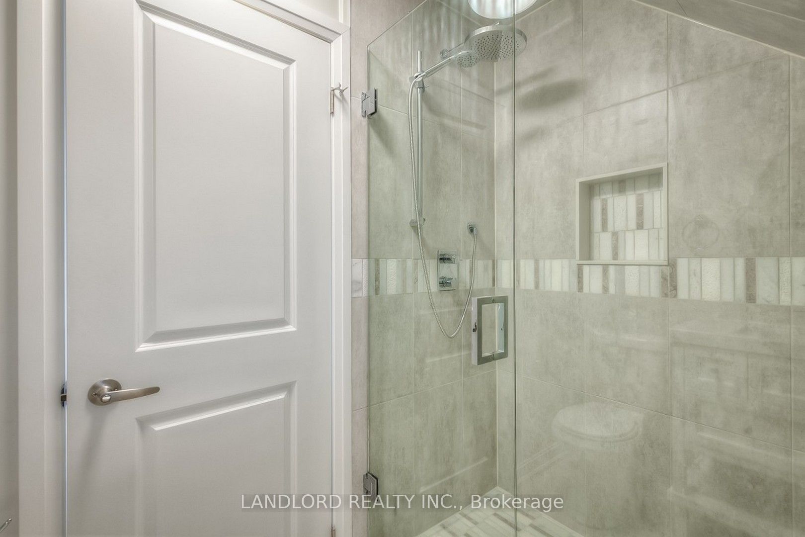 82 Parkway Avenue Property Photo 14