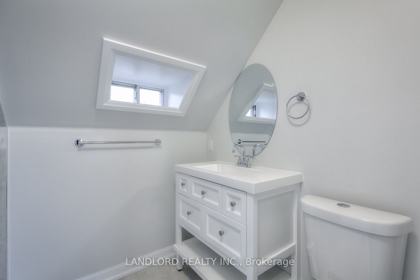 82 Parkway Avenue Property Photo 15