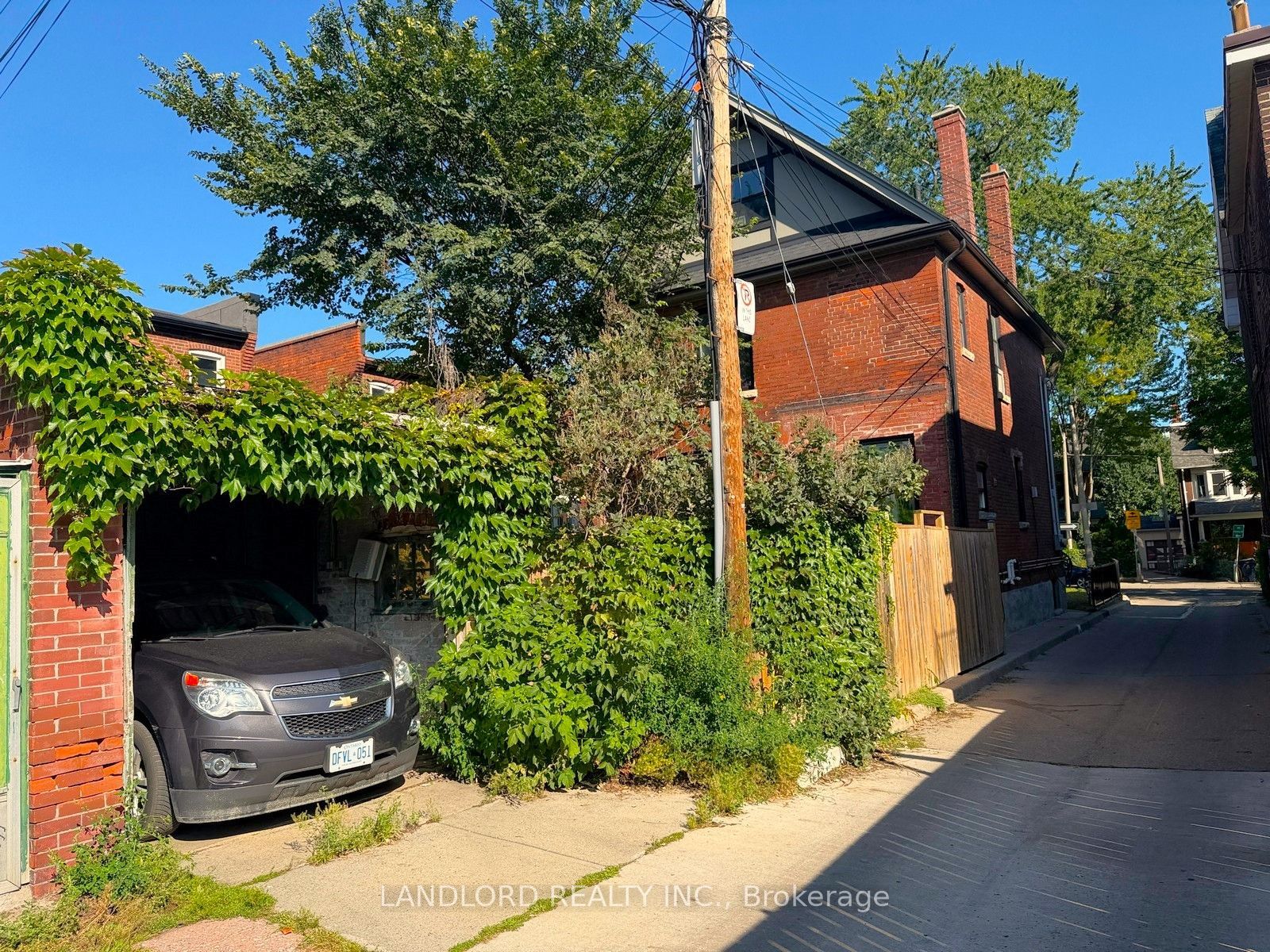 82 Parkway Avenue Property Photo 44