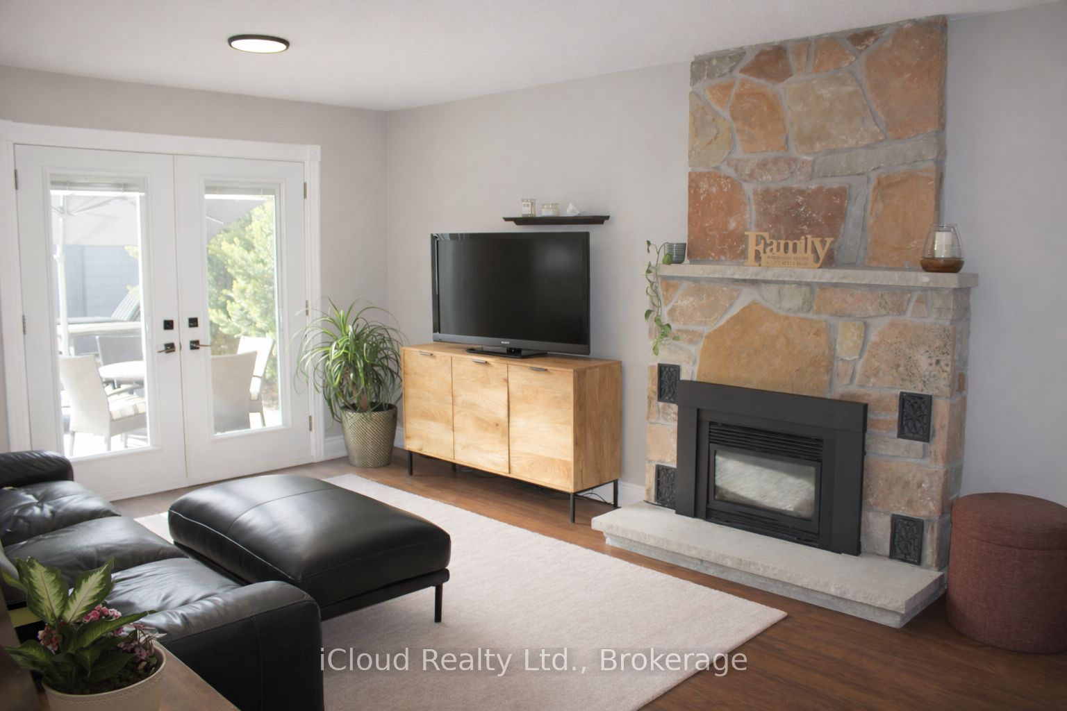679 Harrison Road Property Photo 8