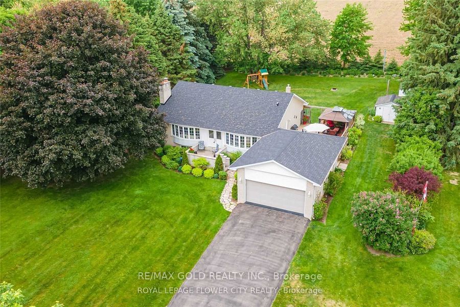 12471 Five Side Road Property Photo 1