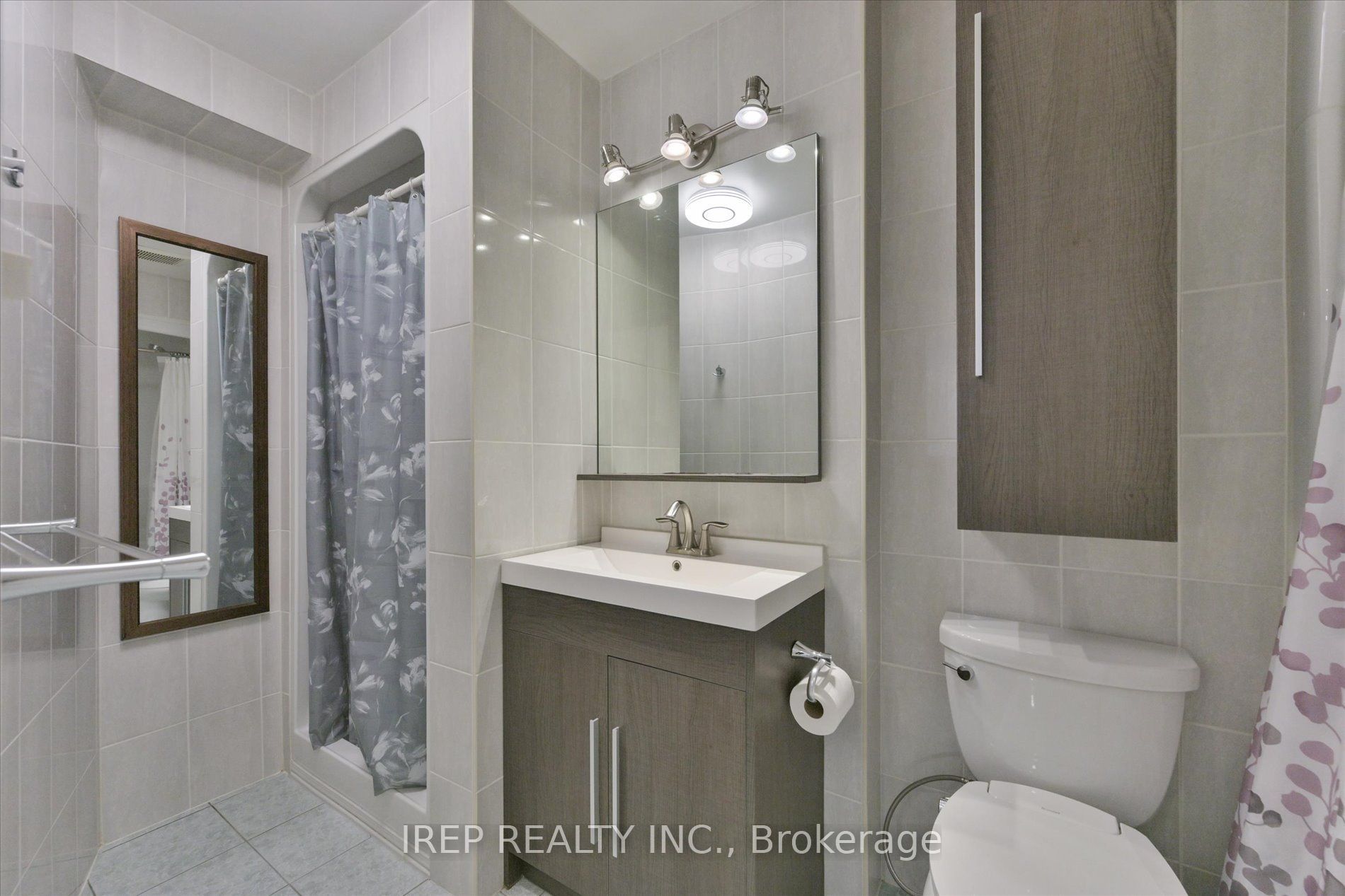 1055 Shawnmarr Road 43 Property Photo 30