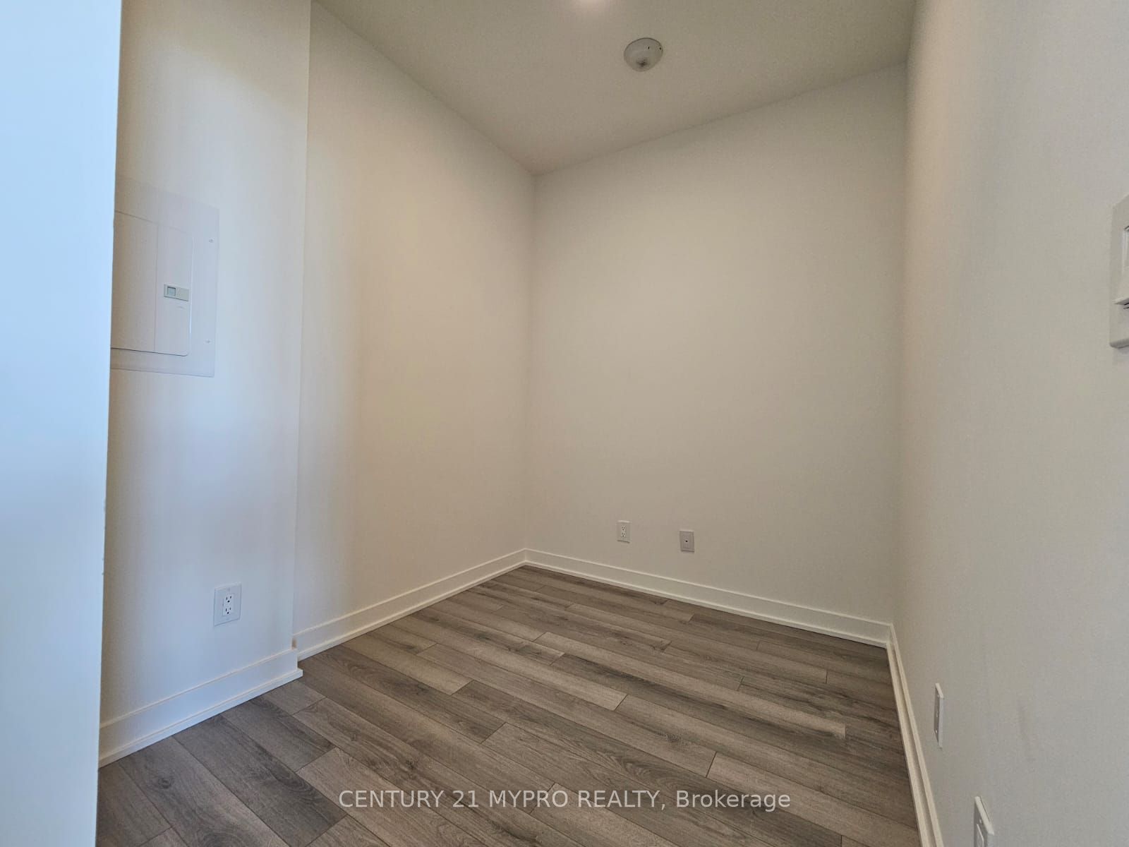 3079 N Trafalgar Road N 2005 Property Photo 12