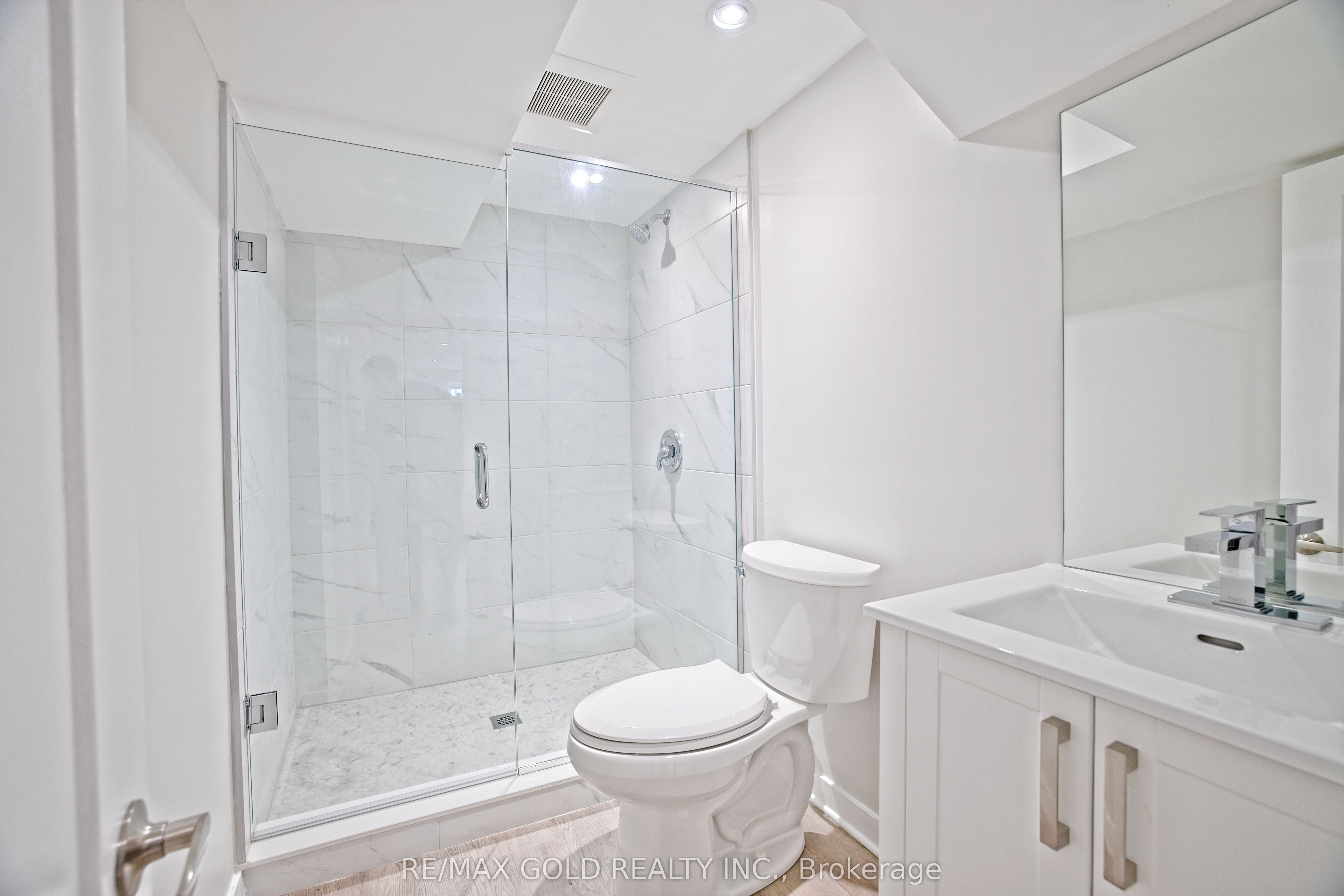 130 Duncanwoods Drive Studio Bsmt Property Photo 5