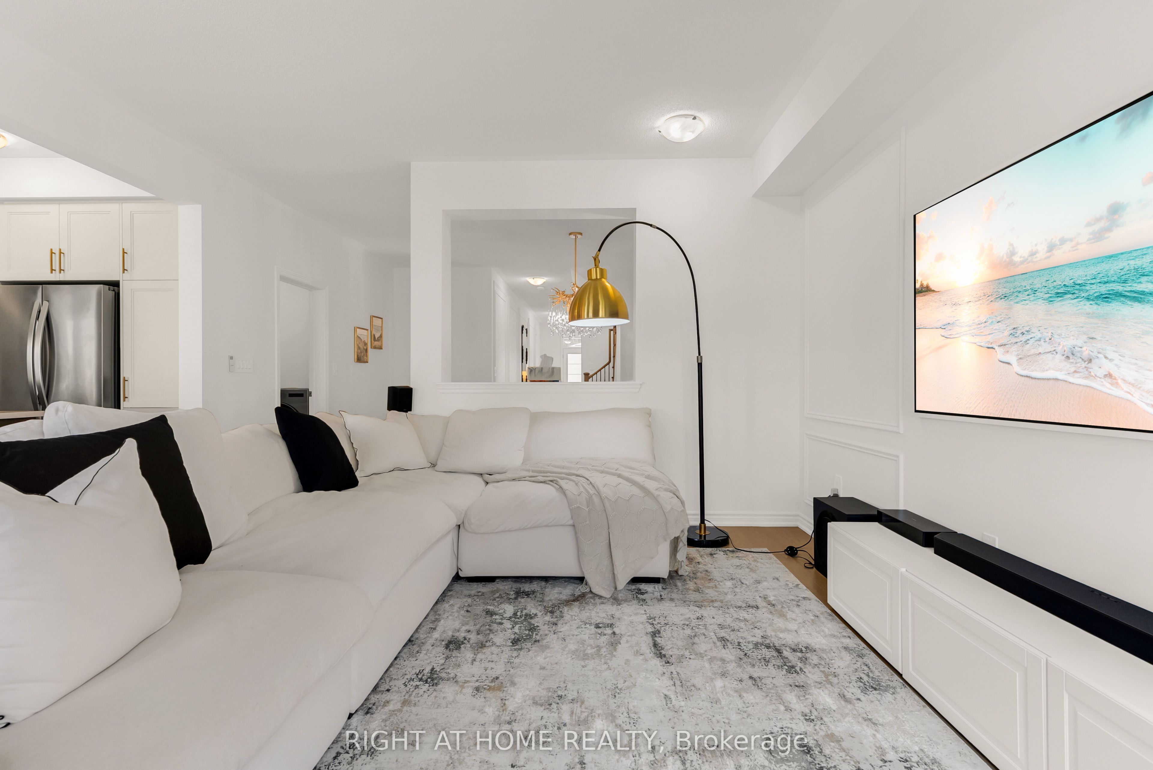 1544 Buttercup Court Property Photo 12