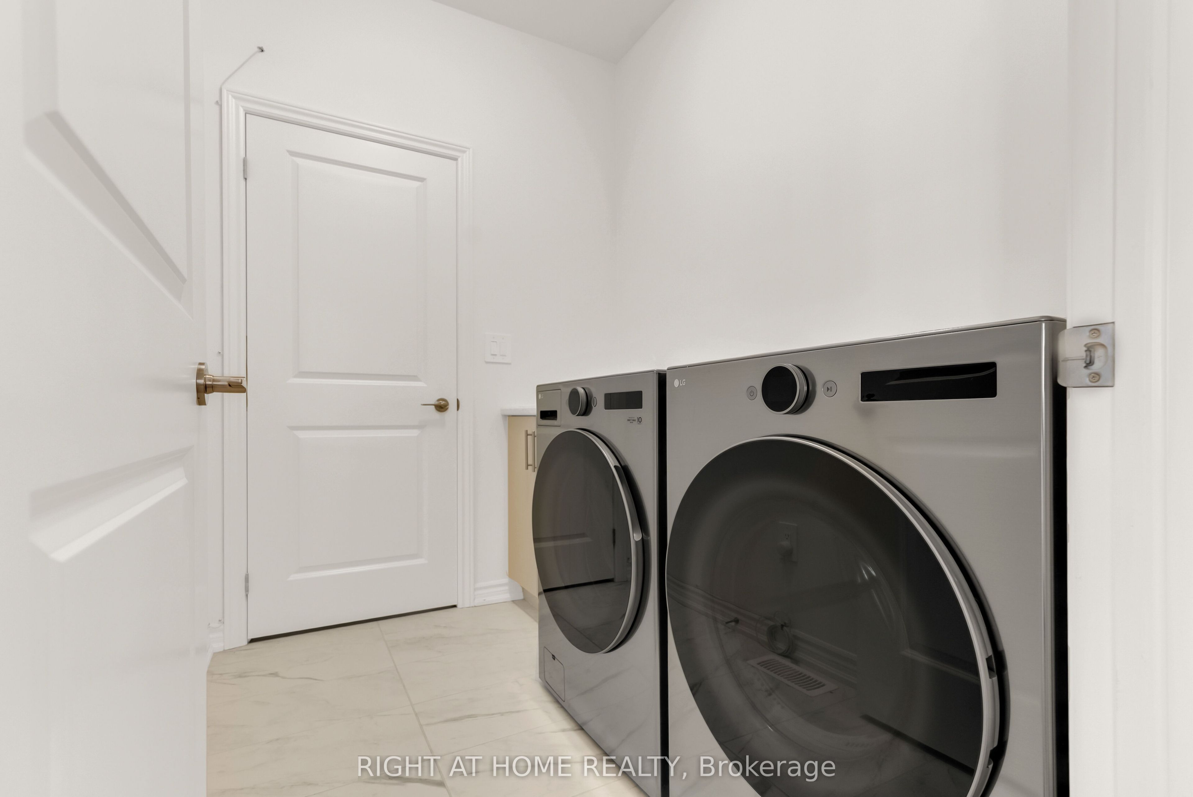 1544 Buttercup Court Property Photo 29