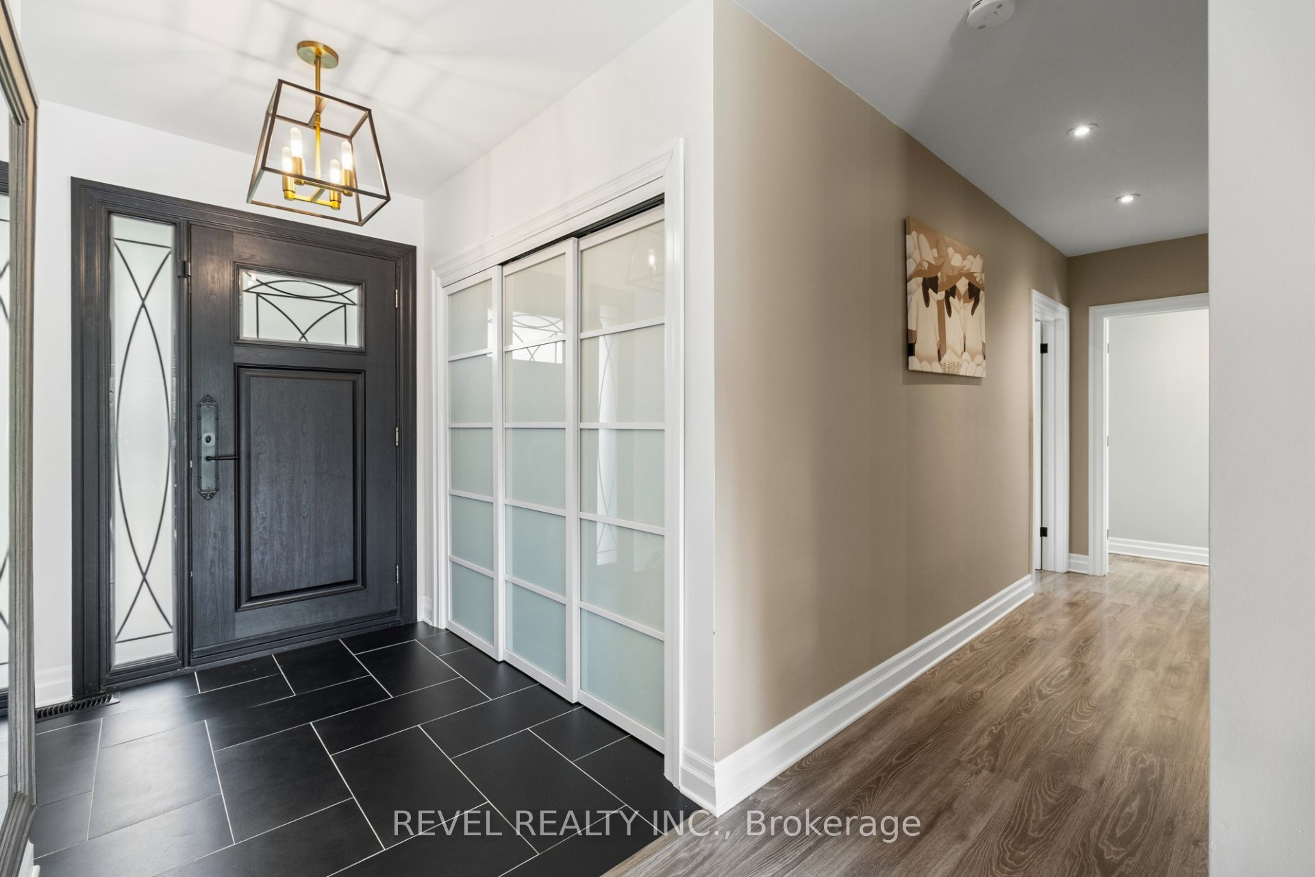 1648 Crediton Parkway Property Photo 4