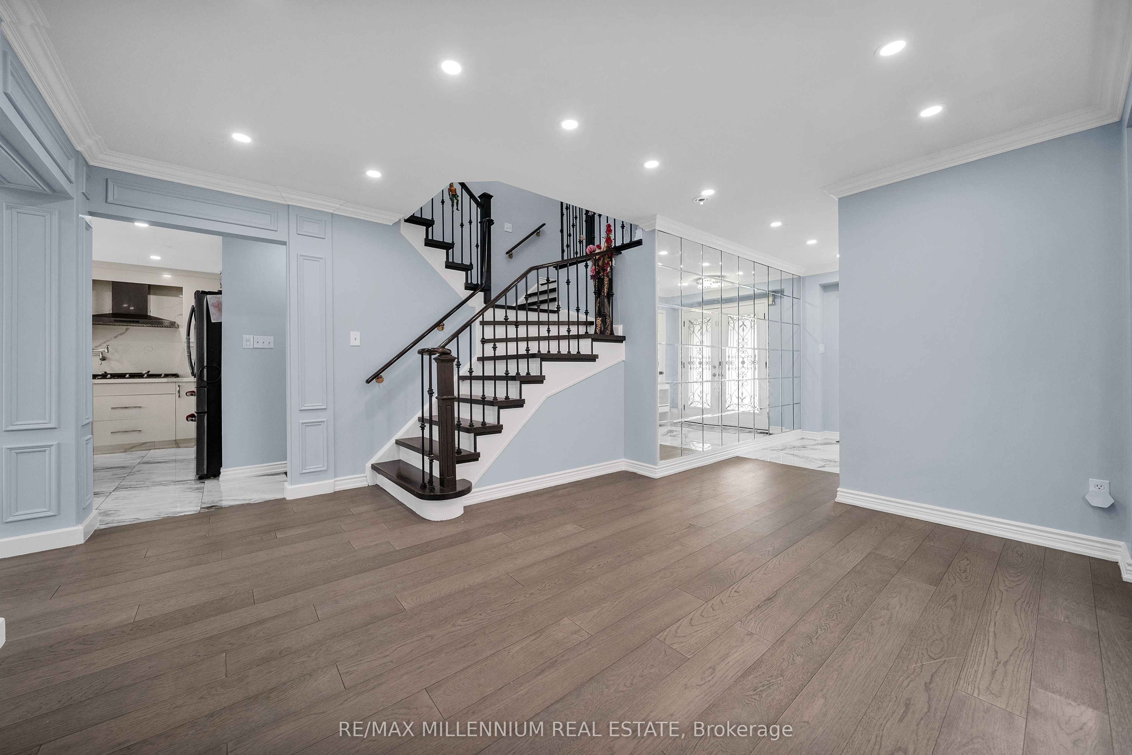 54 Buick Boulevard Property Photo 8