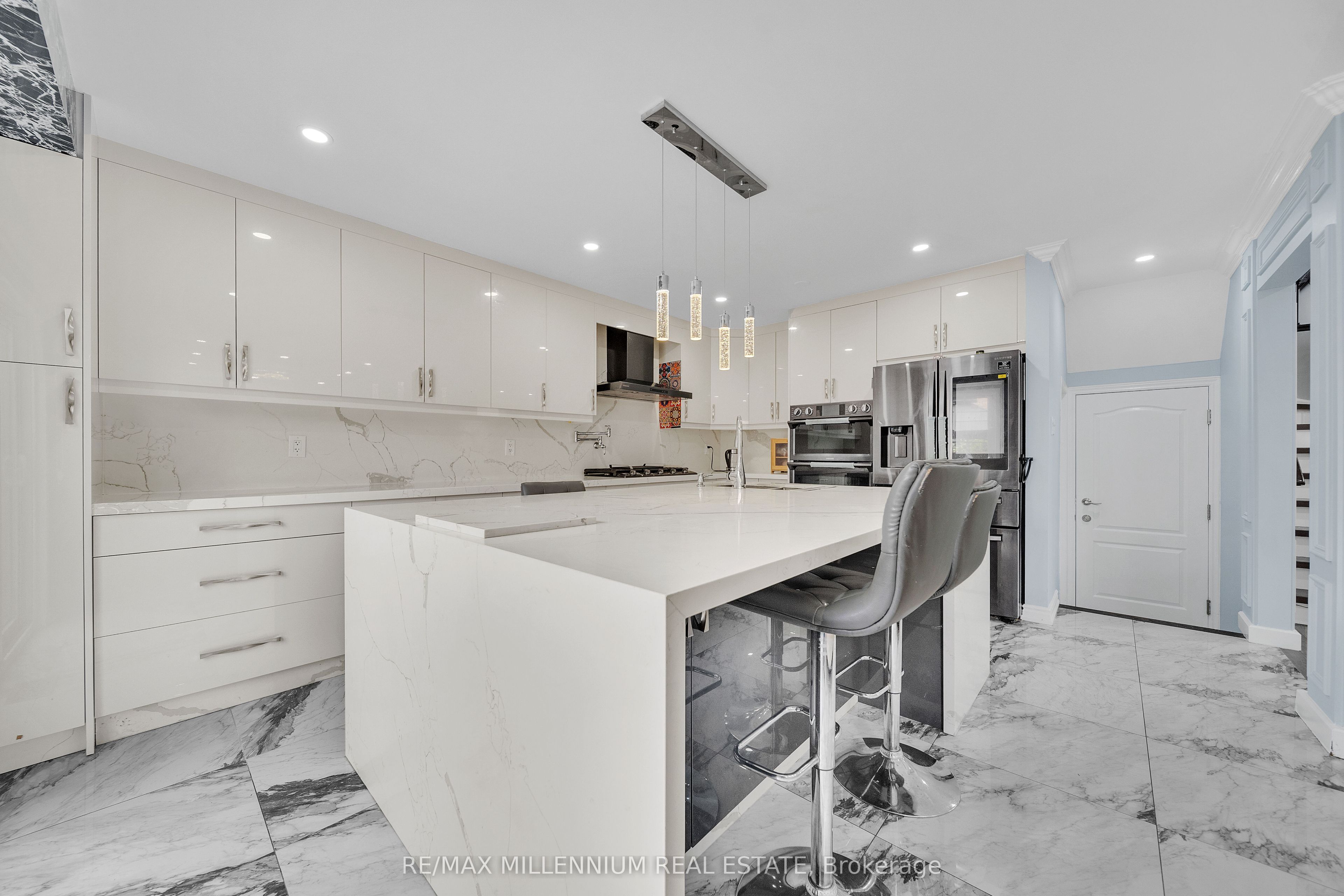54 Buick Boulevard Property Photo 14
