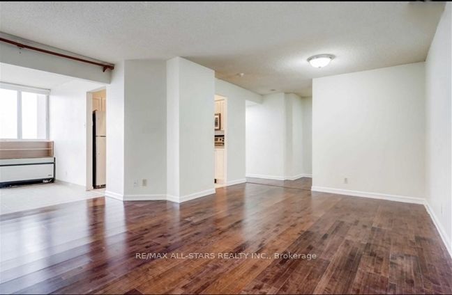 41 Markbrook Lane 1505 Property Photo 3