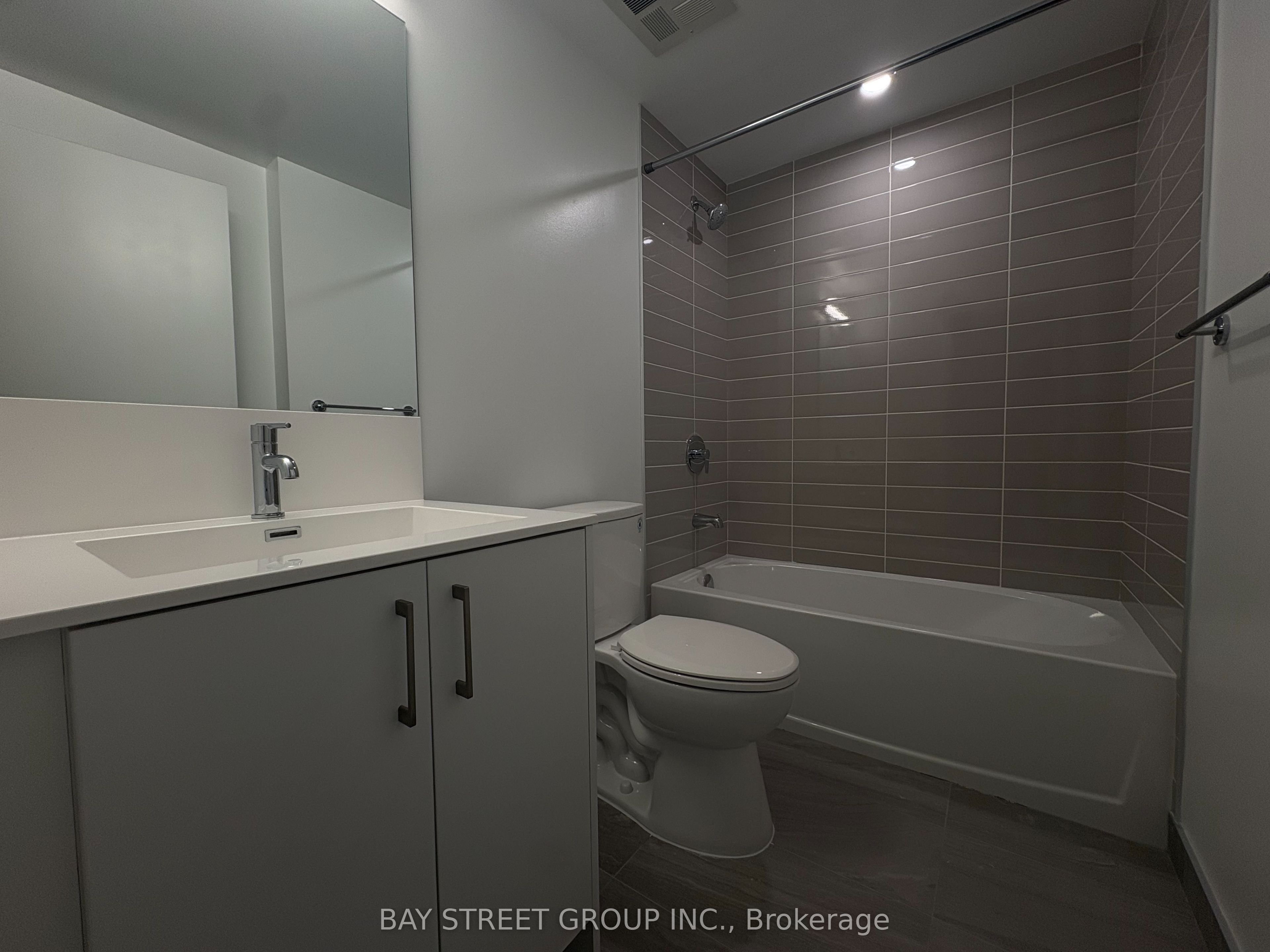 4010 Eglinton Avenue W 2022 Property Photo 18