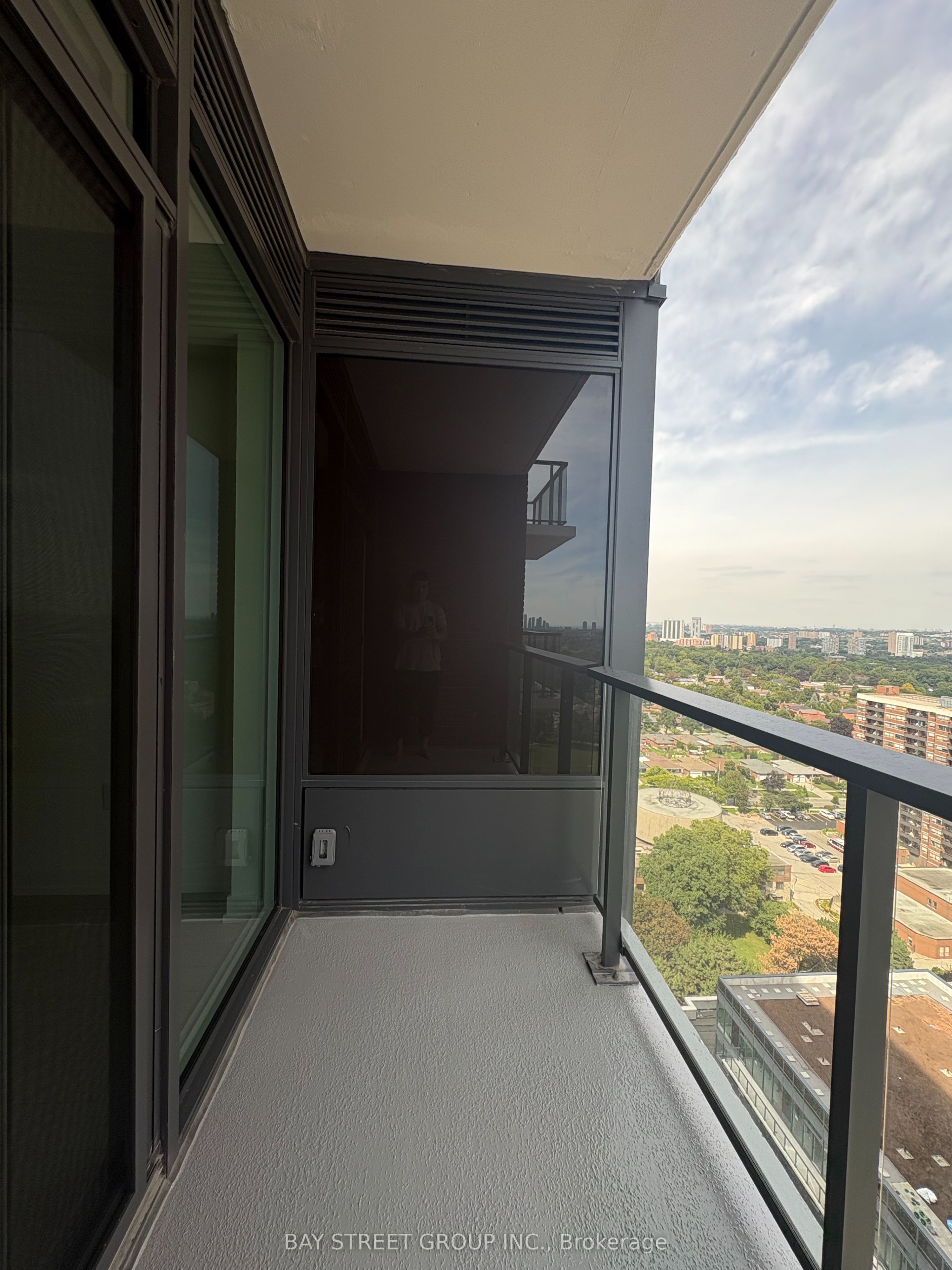 4010 Eglinton Avenue W 2022 Property Photo 19
