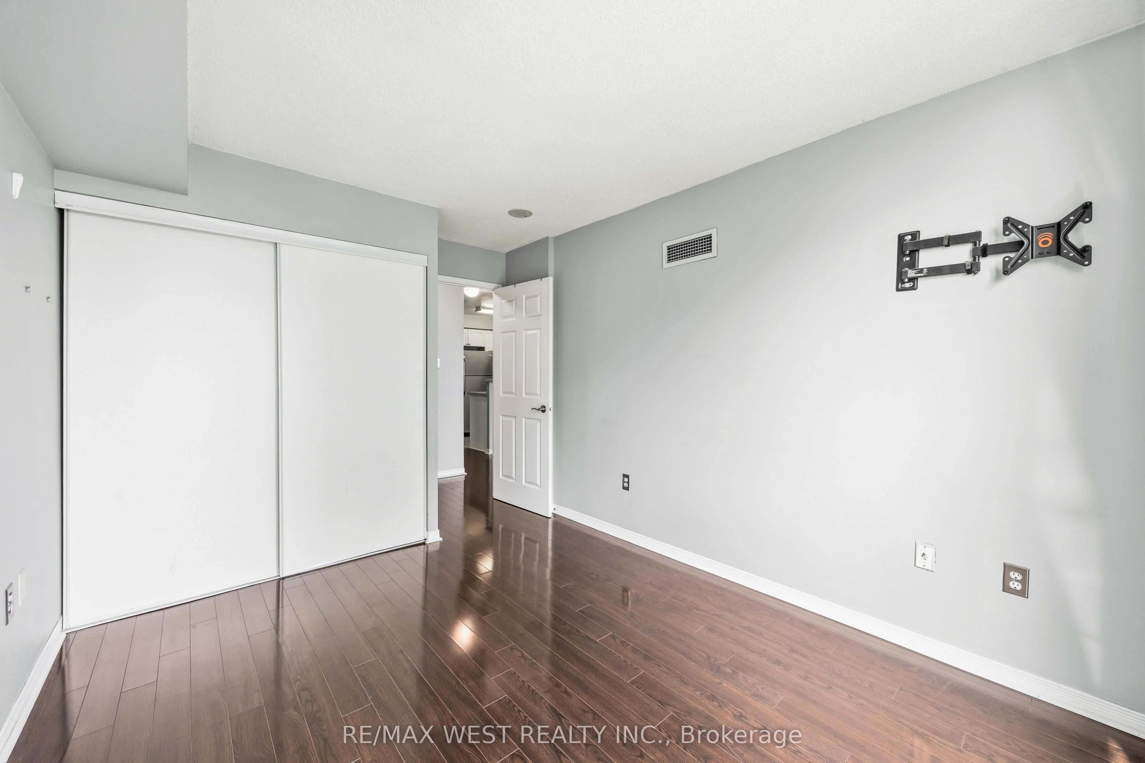 15 Michael Power Place 809 Property Photo 28
