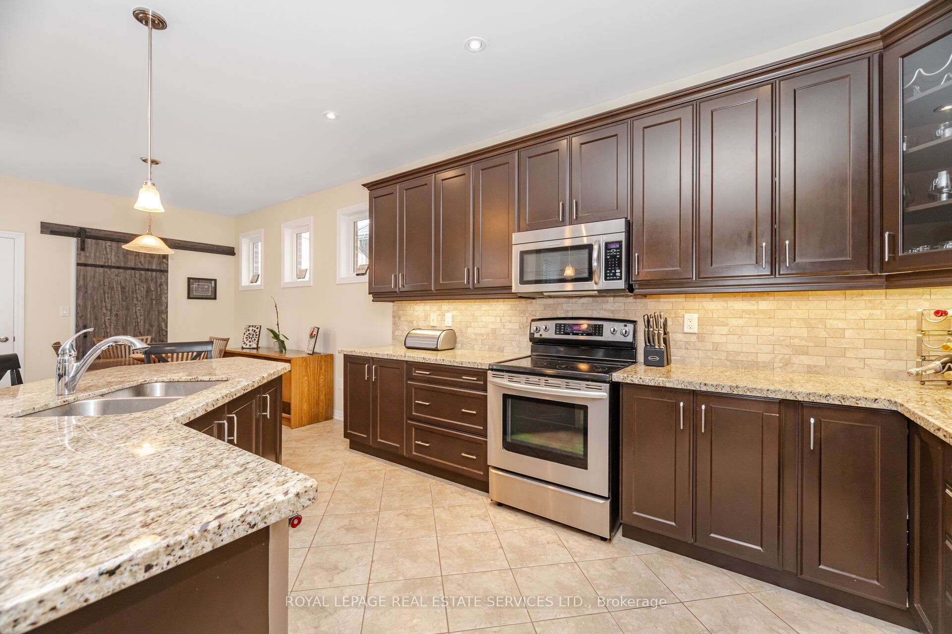 444 Coombs Court Property Photo 18