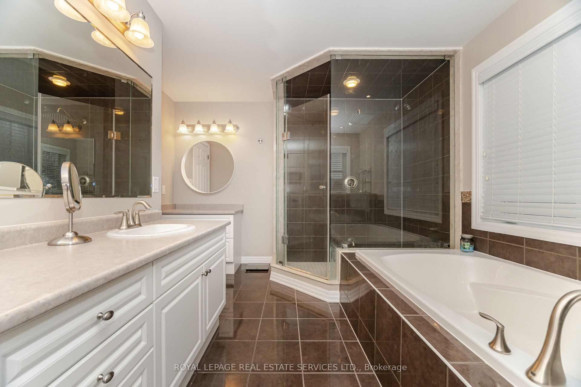 444 Coombs Court Property Photo 30