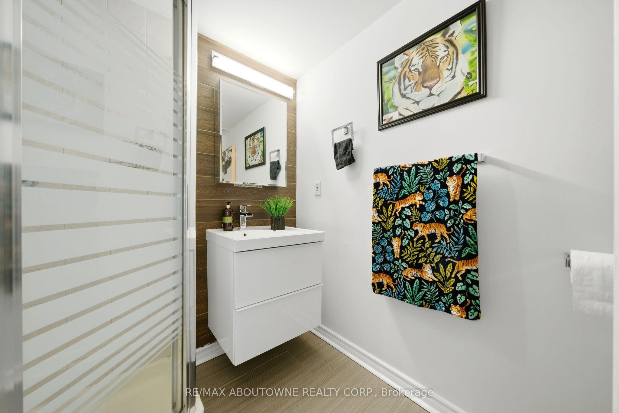 4015 Kilmer Drive 111 Property Photo 11