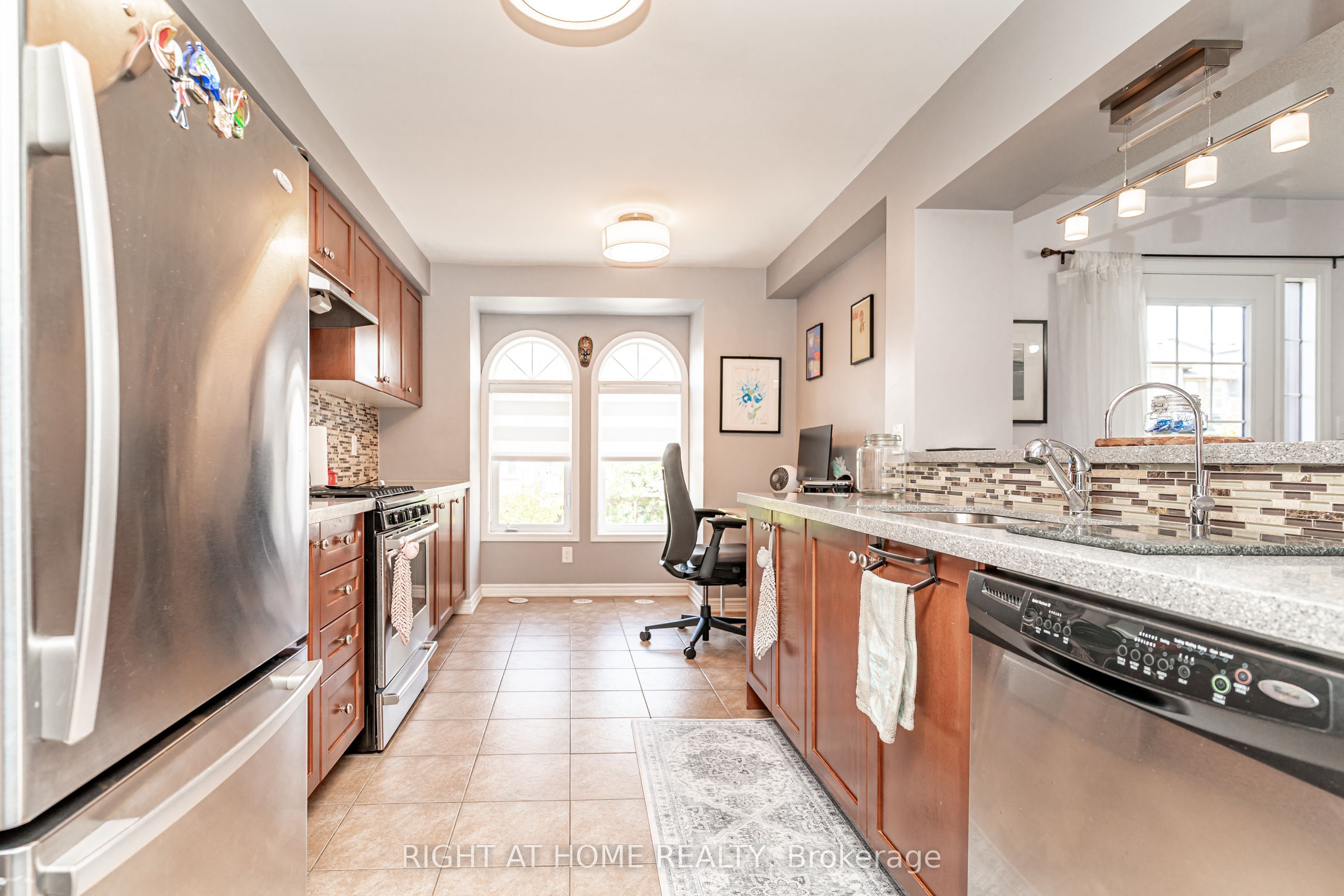 264 Wetenhall Landing Property Photo 14