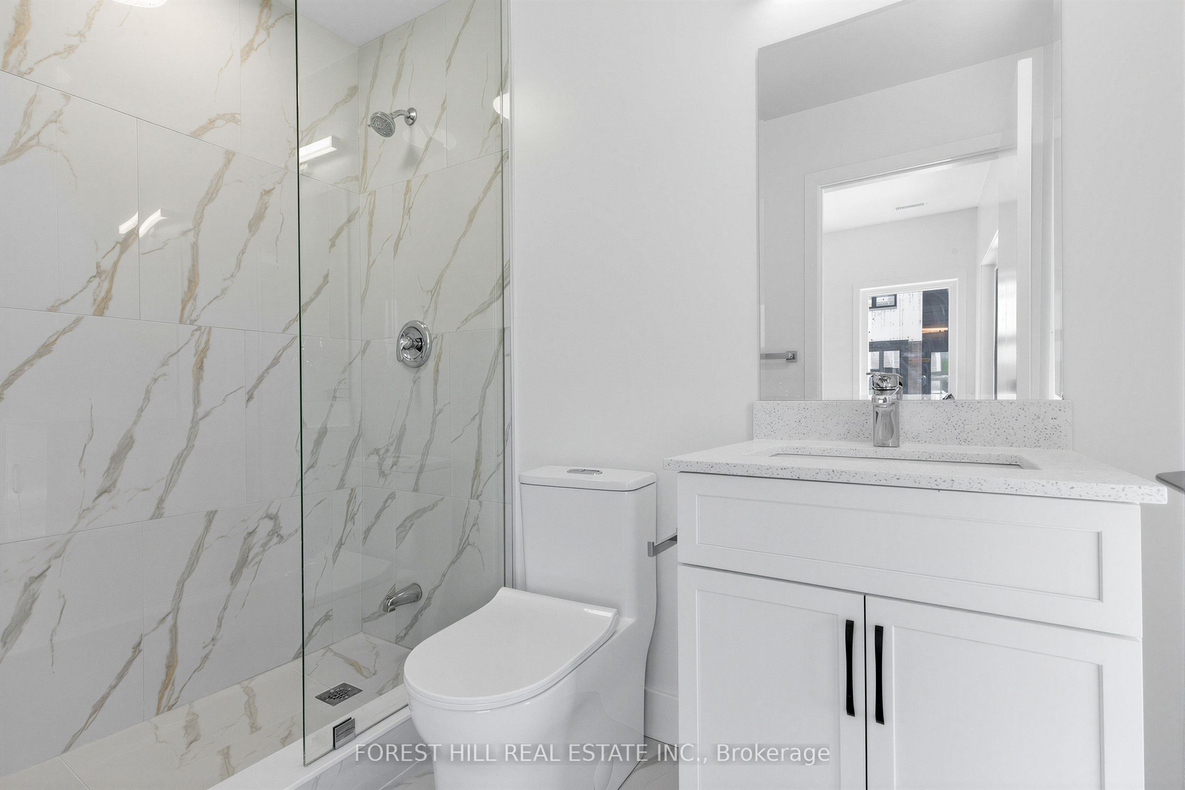 40 Ed Clark Gardens 2 Property Photo 12