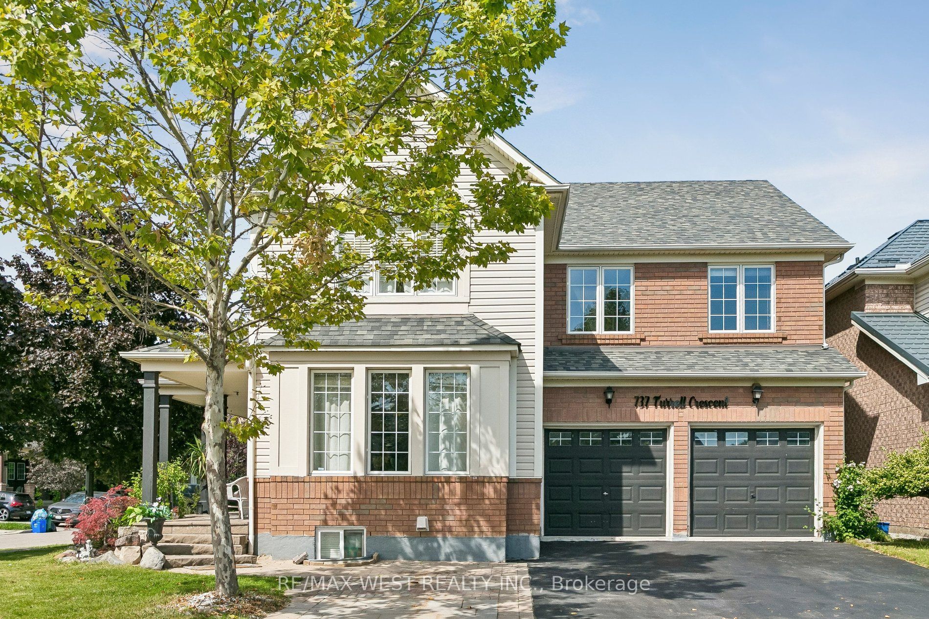 737 Turrell Crescent Property Photo 3